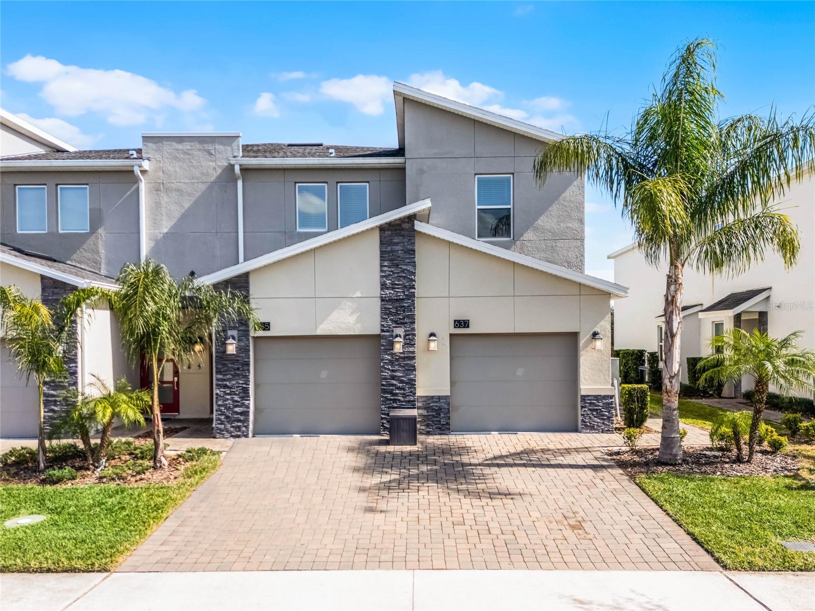 635 OCEAN COURSE AVE #635