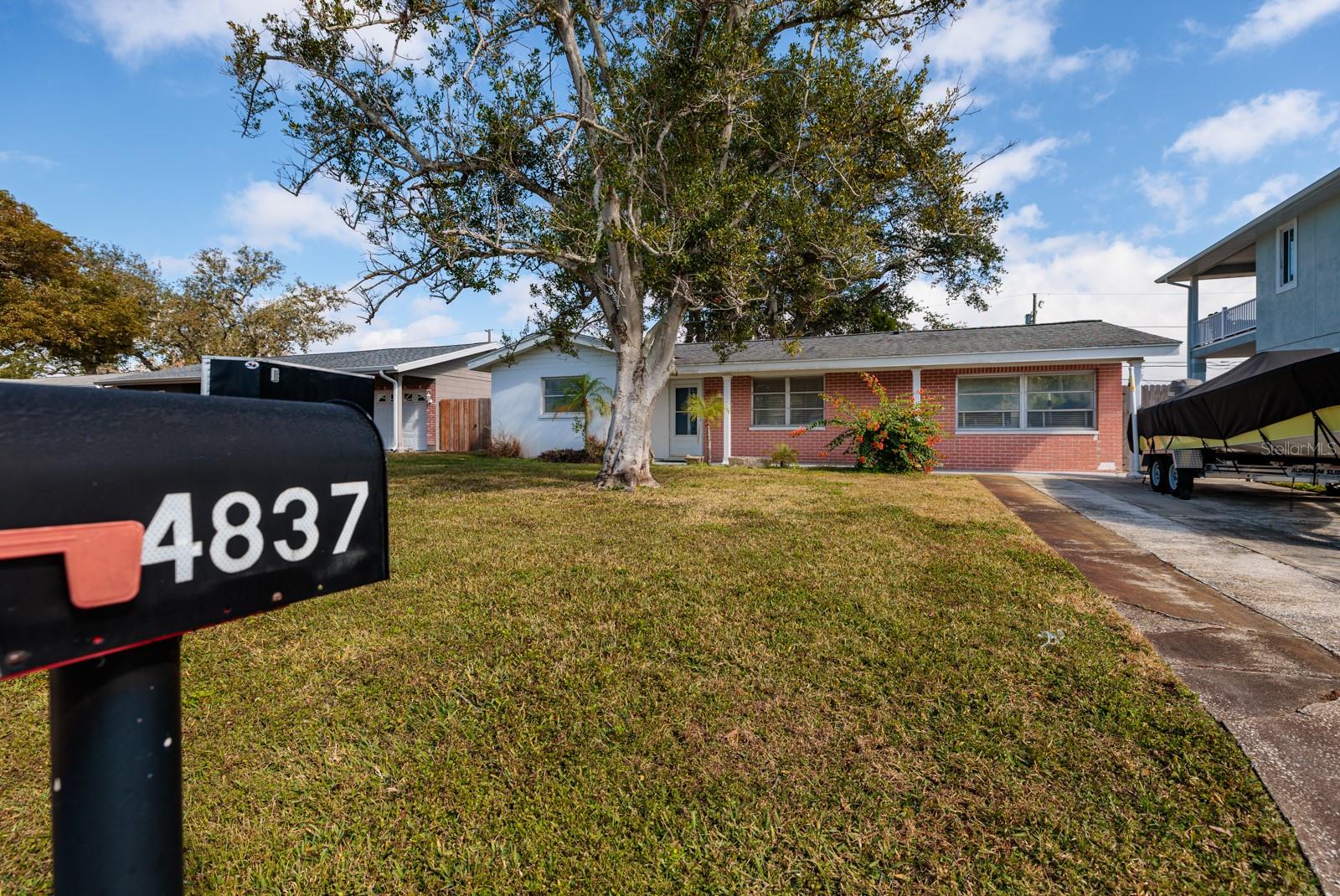 4837 97TH WAY N — home for sale