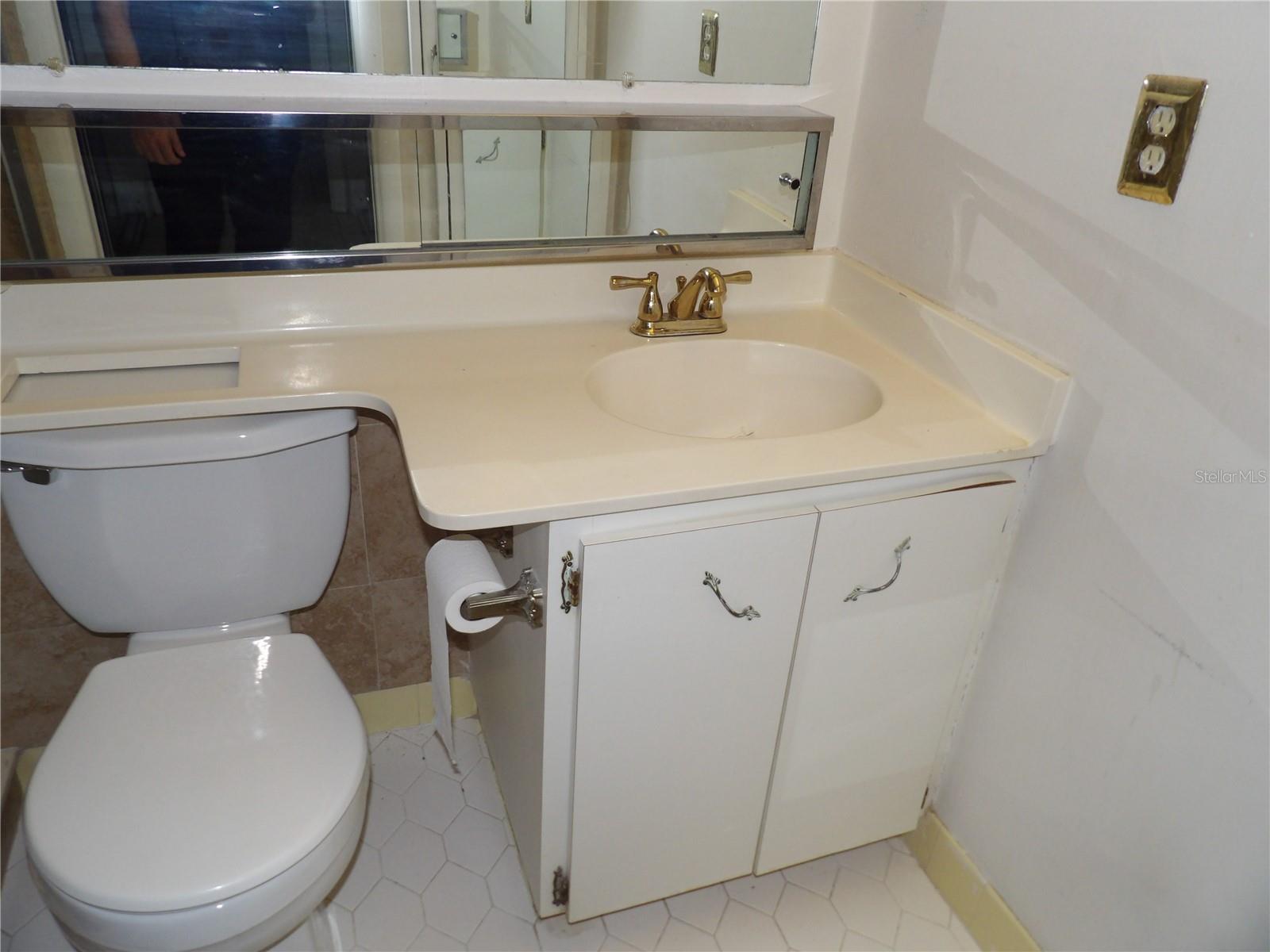 2623 SEVILLE BLVD #111 photo 5