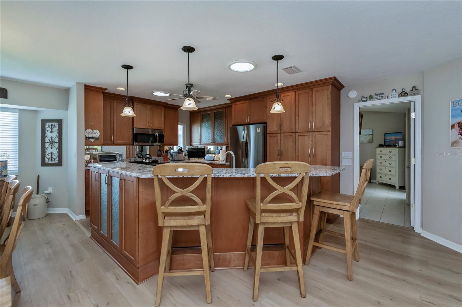 1212 YACHTSMAN LN photo 3