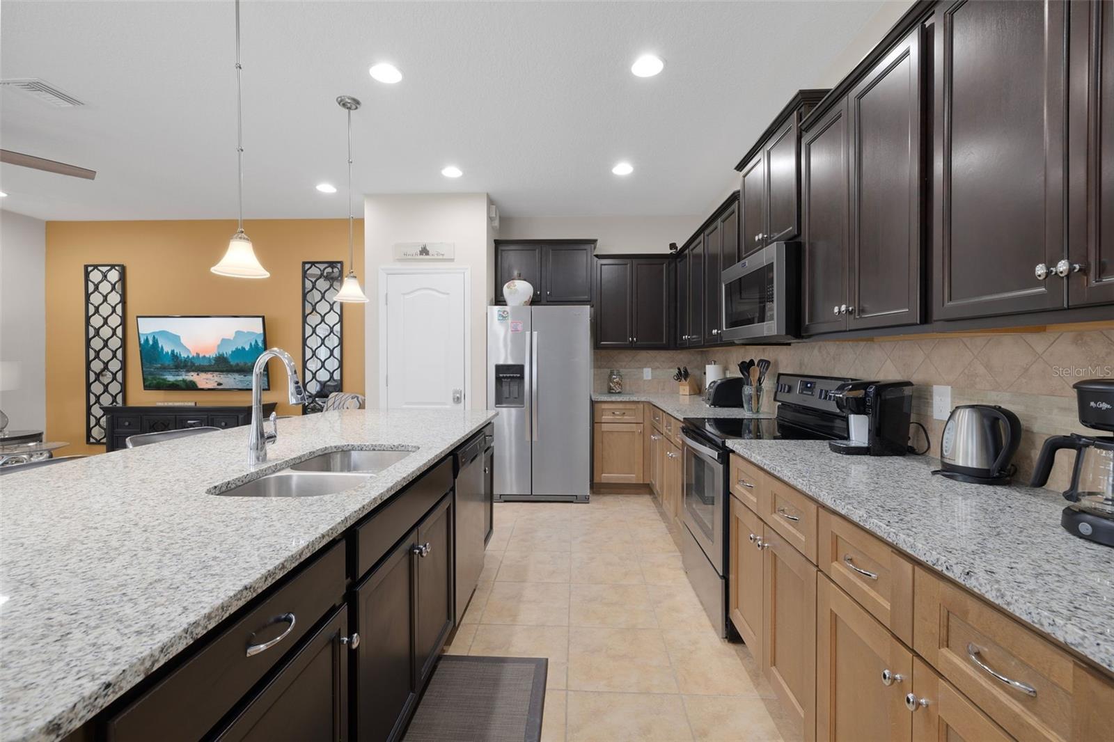 8960 ADRIATICO LN photo 4