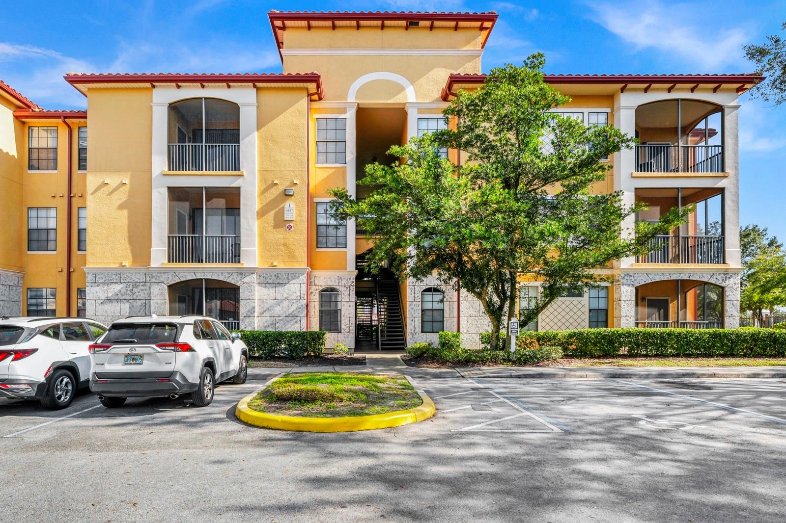 6157 METROWEST BLVD #106 photo 3