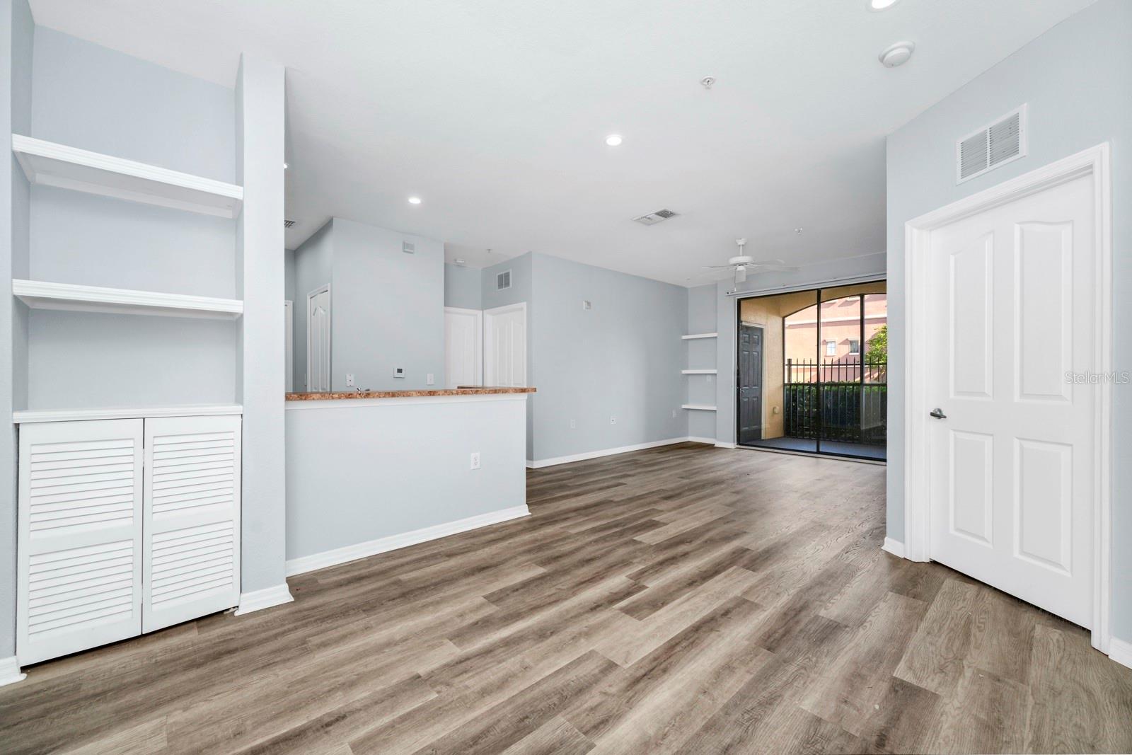 6157 METROWEST BLVD #106 photo 4