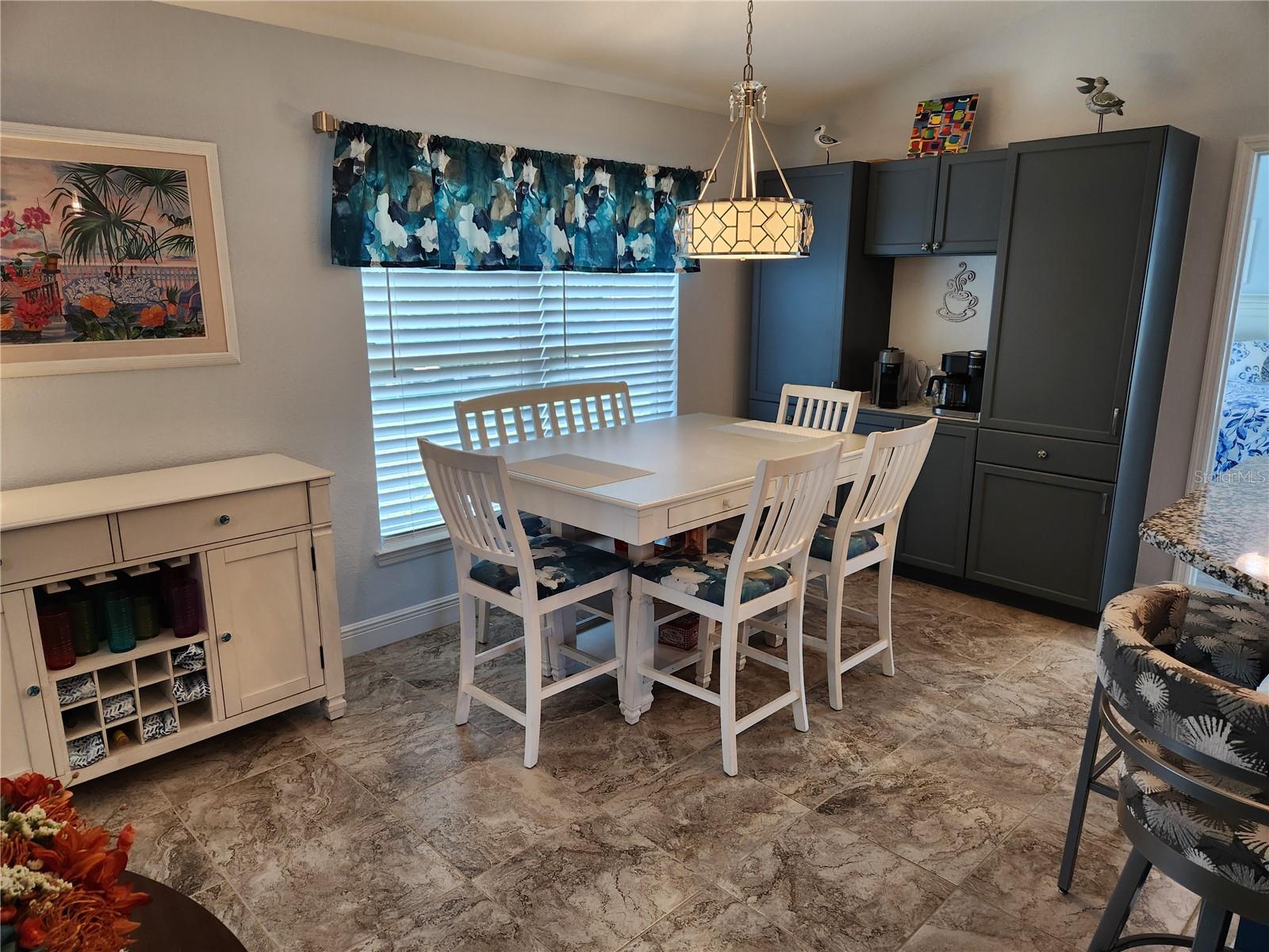 9175 MELODY CIR photo 2