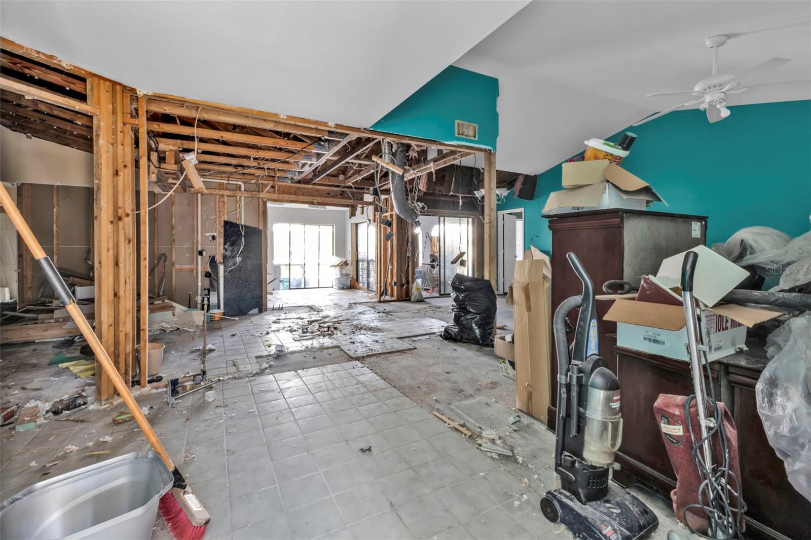 26166 PAYSANDU DR photo 4