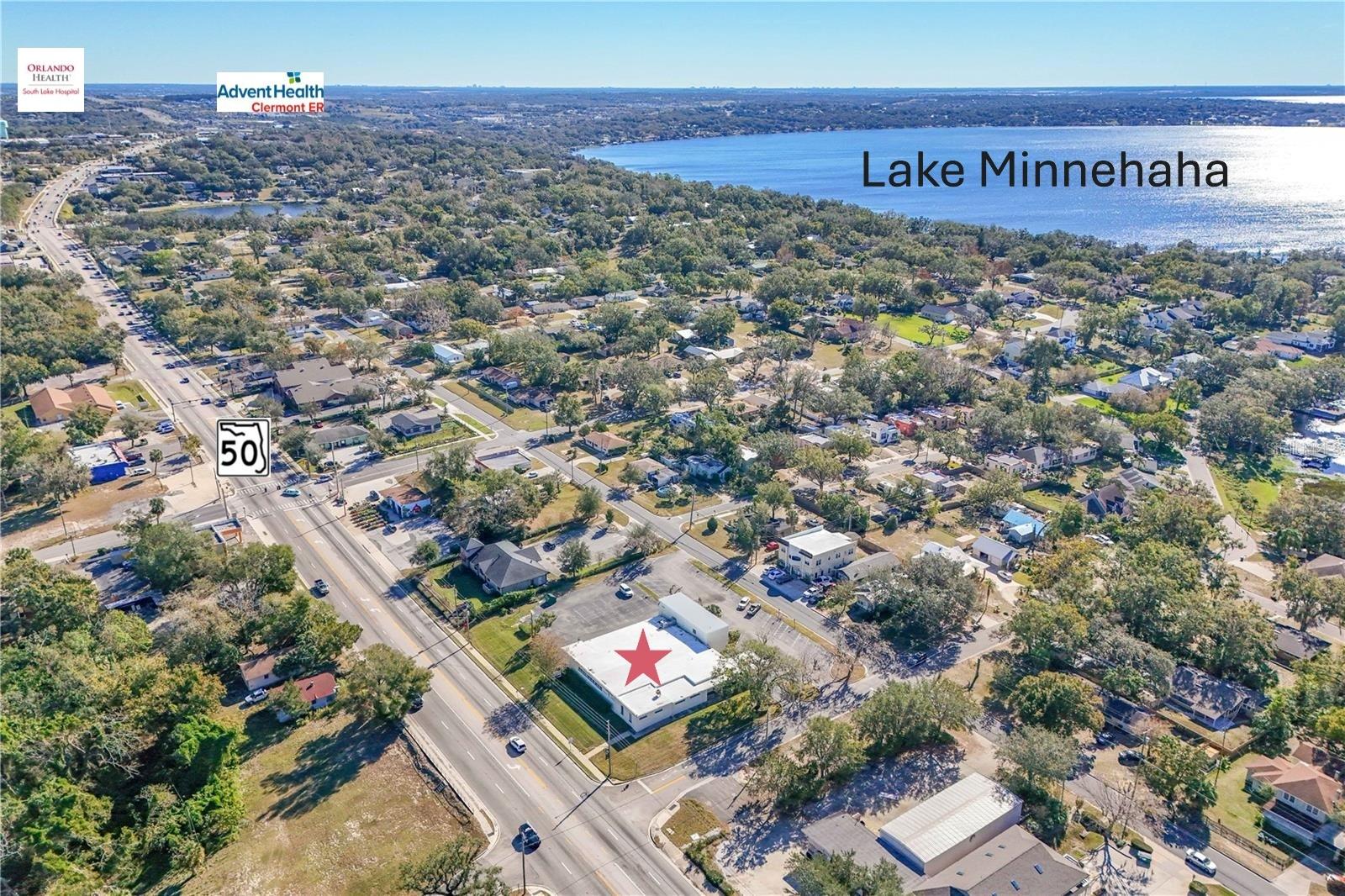 1135 LAKE AVE photo 3