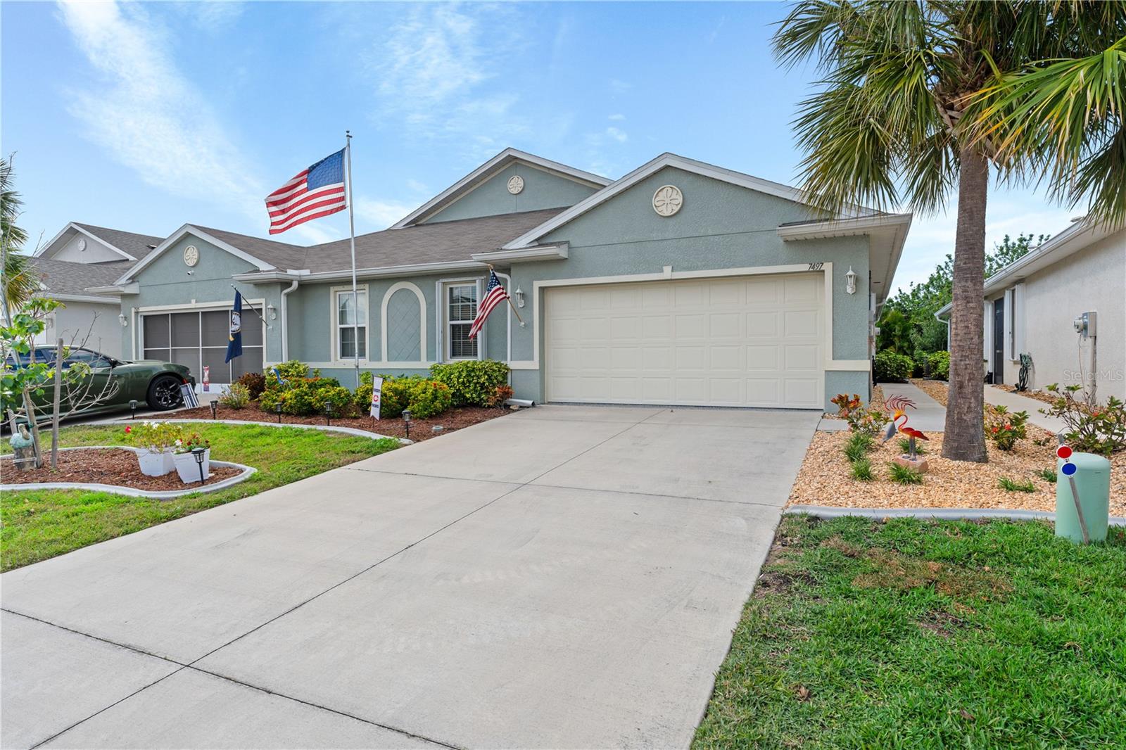 7497 W LENOX CIR photo 2