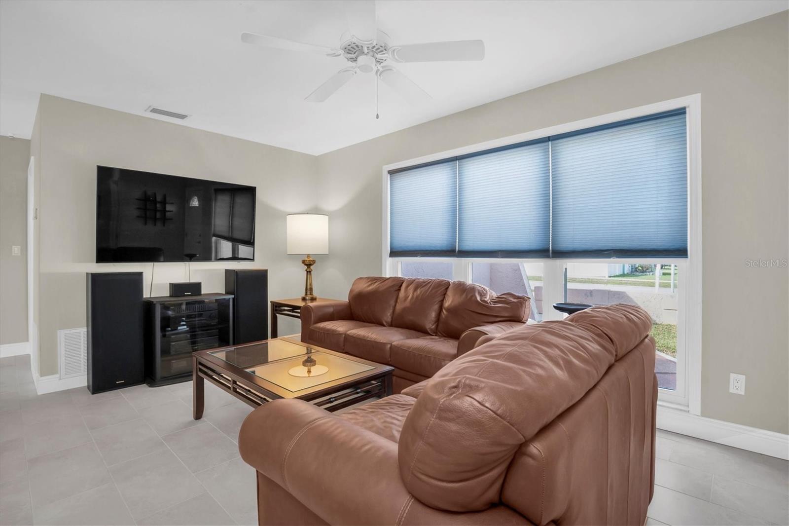 8633 ORANGE BLOSSOM DR photo 4