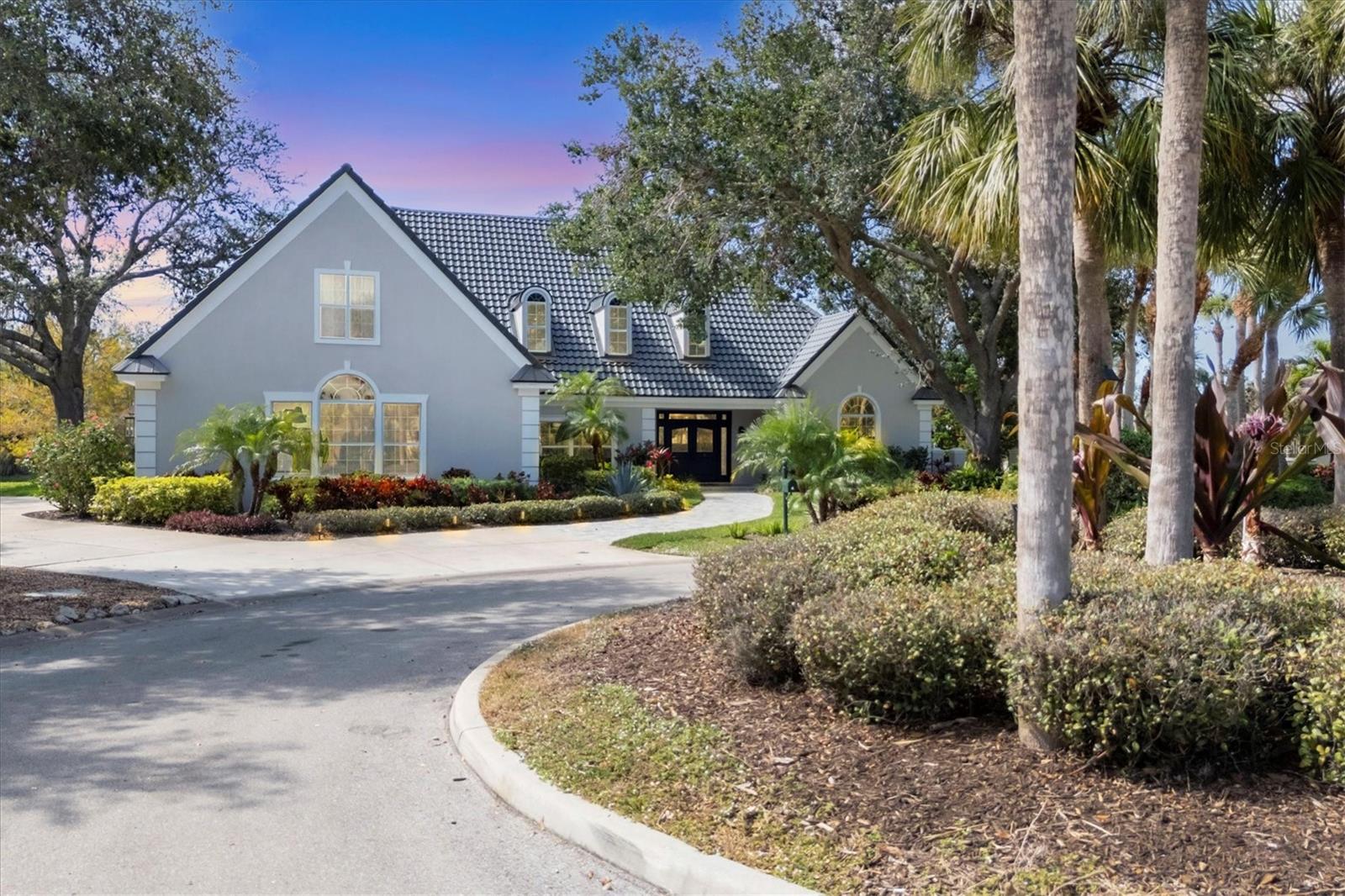 4 SAINT MARTIN CIR photo 5