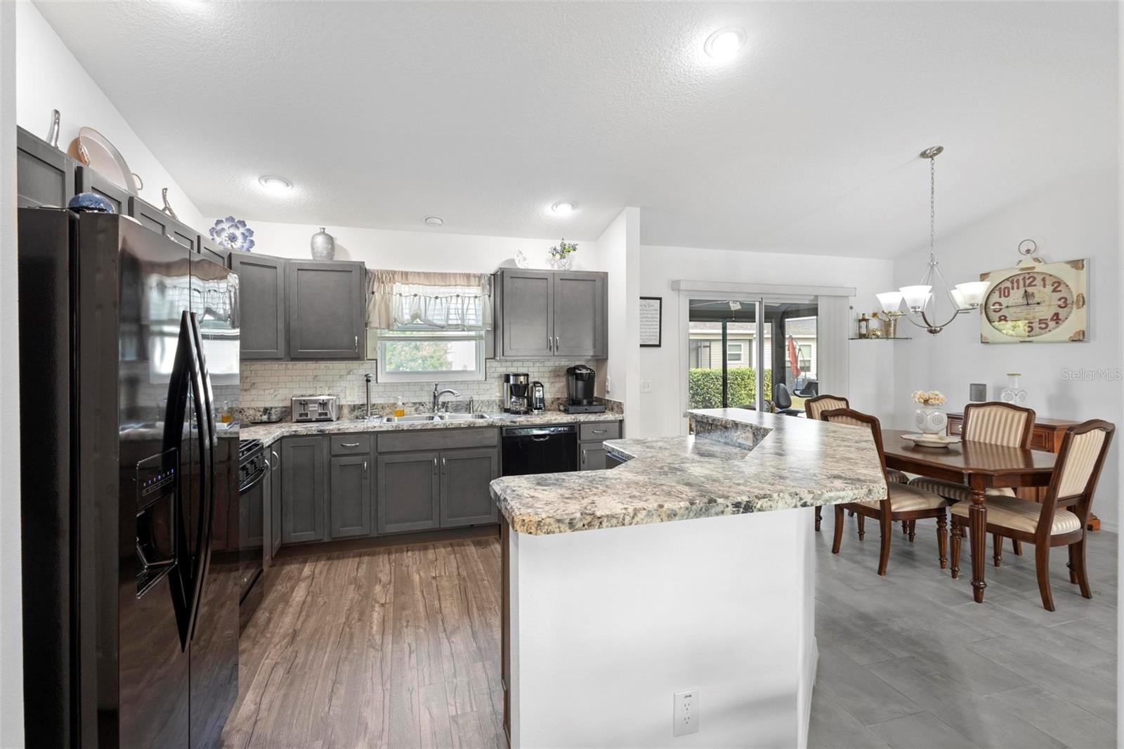 2879 CROWNED CATERPILLAR DR photo 5
