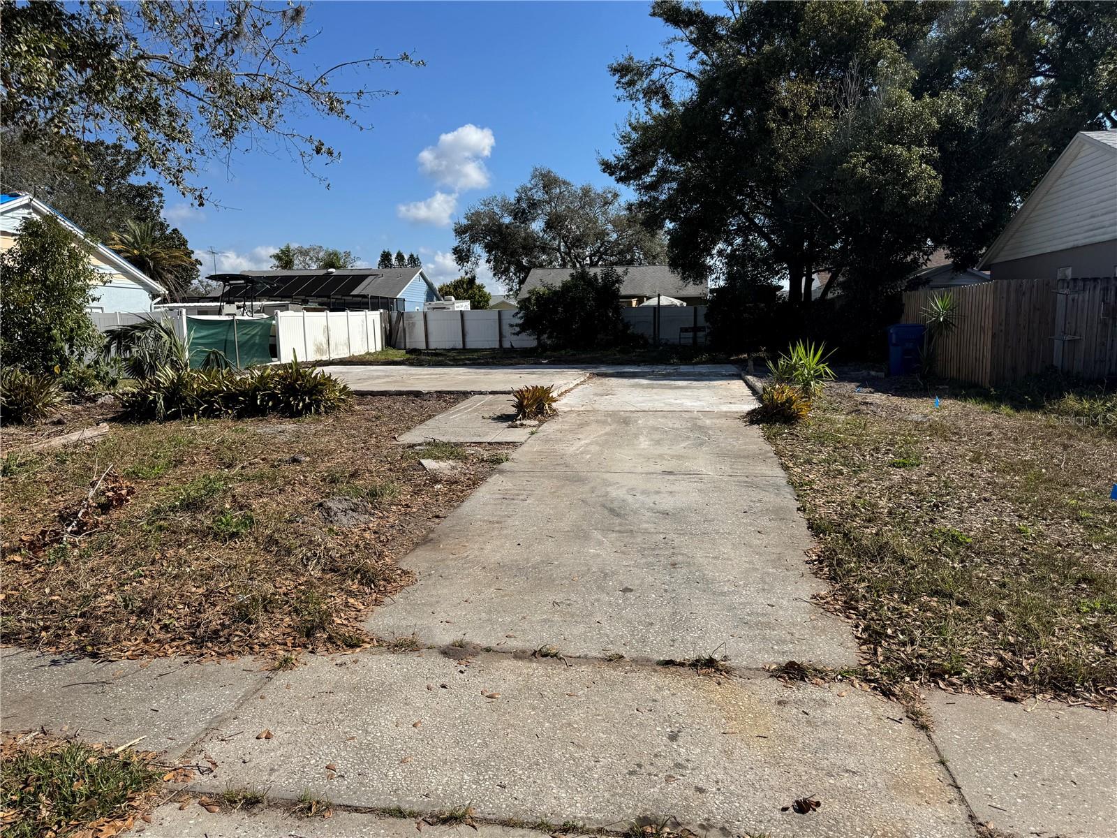 3130 CHALON ST photo 2