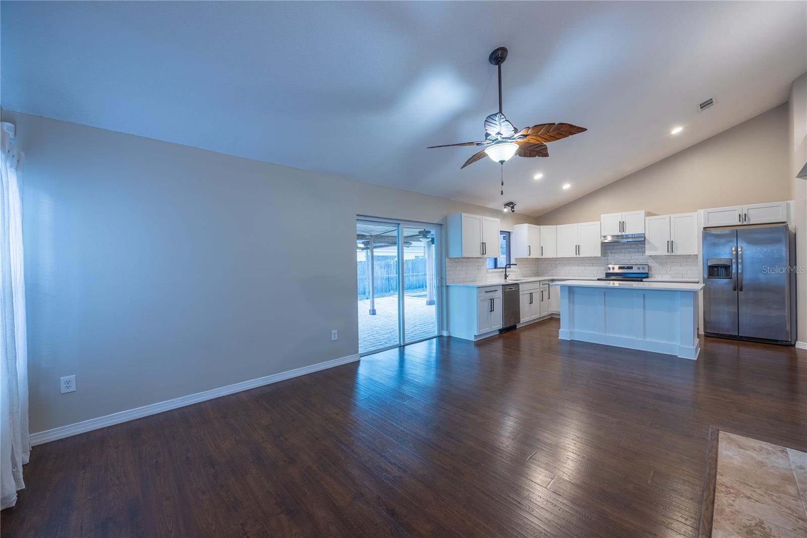 1006 ALBAMONTE CT photo 4