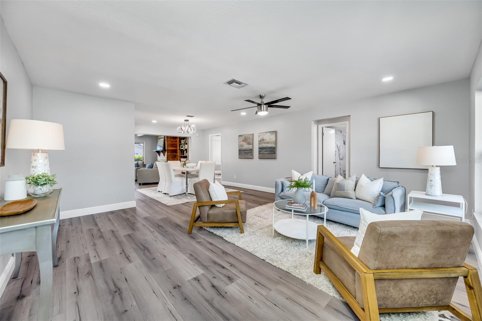 1811 FOREST DR photo 4