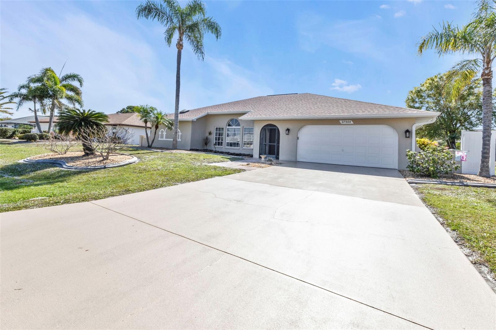 27566 TIERRA DEL FUEGO CIR photo 4