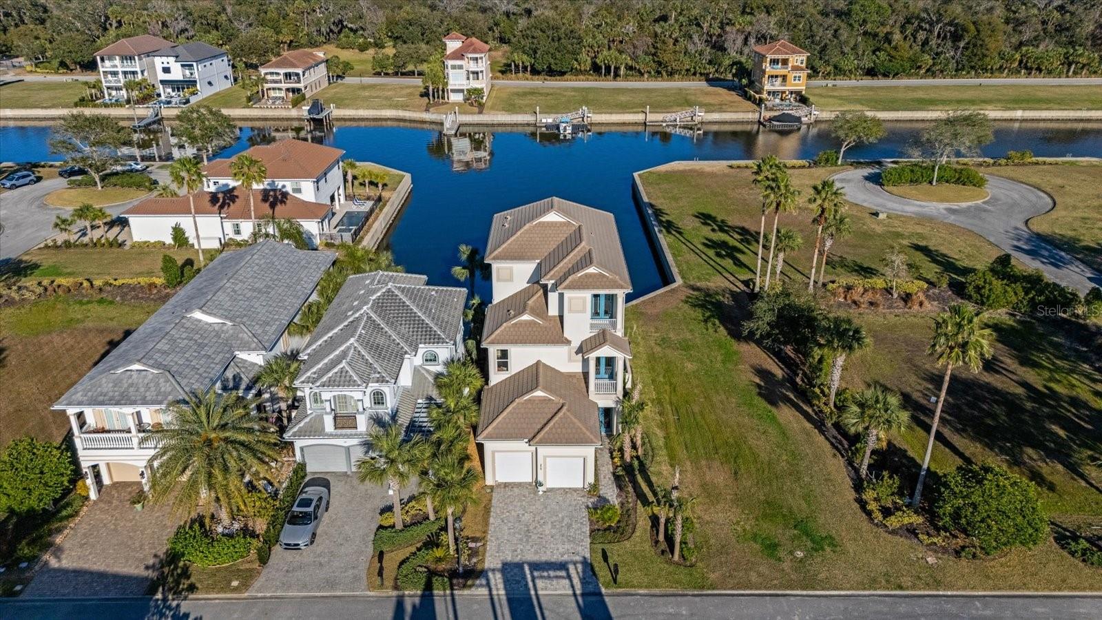 279 YACHT HARBOR DR photo 2