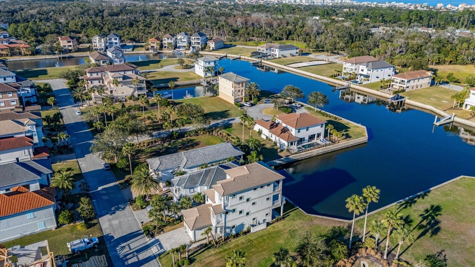279 YACHT HARBOR DR photo 4