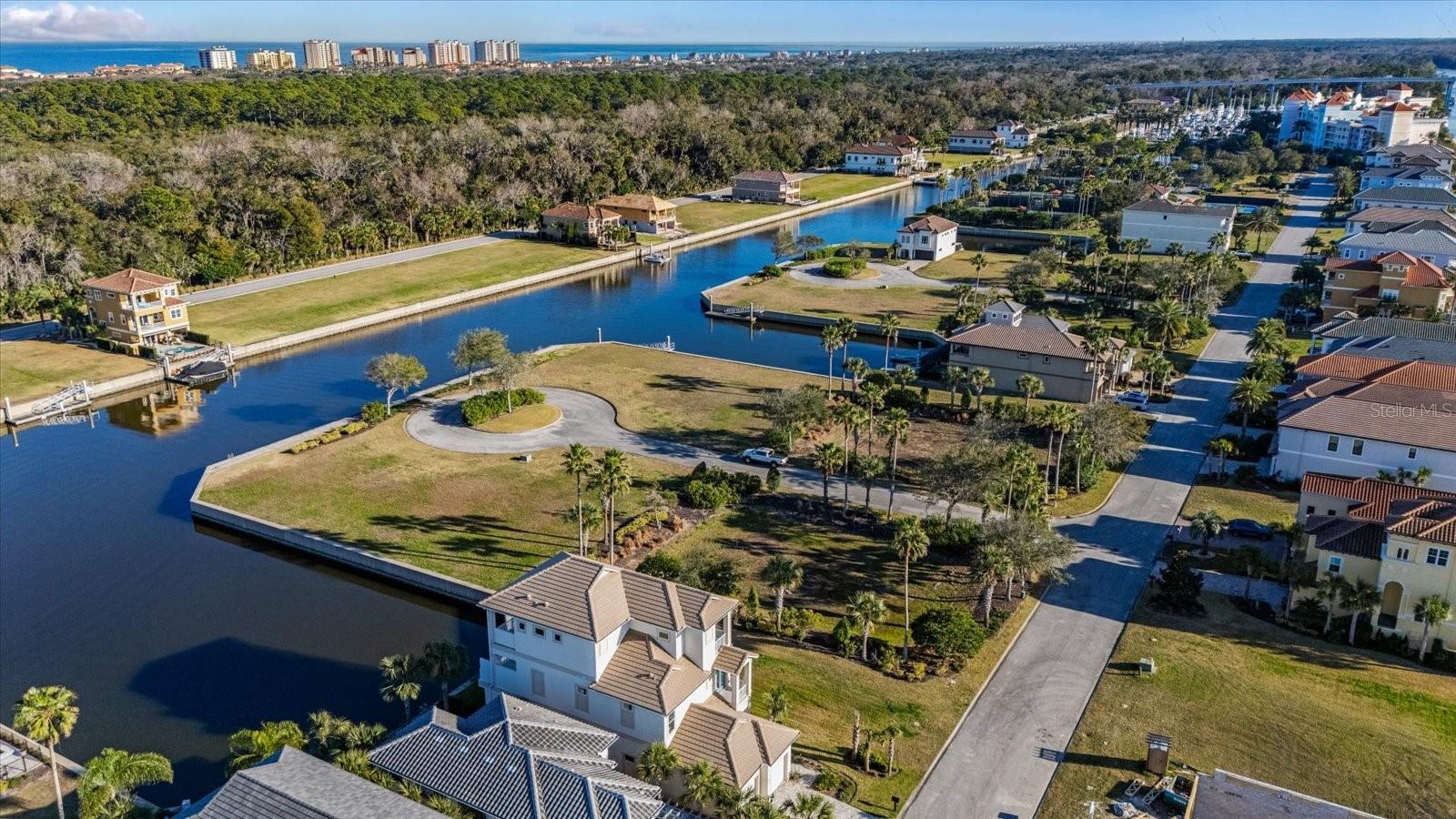 279 YACHT HARBOR DR photo 5