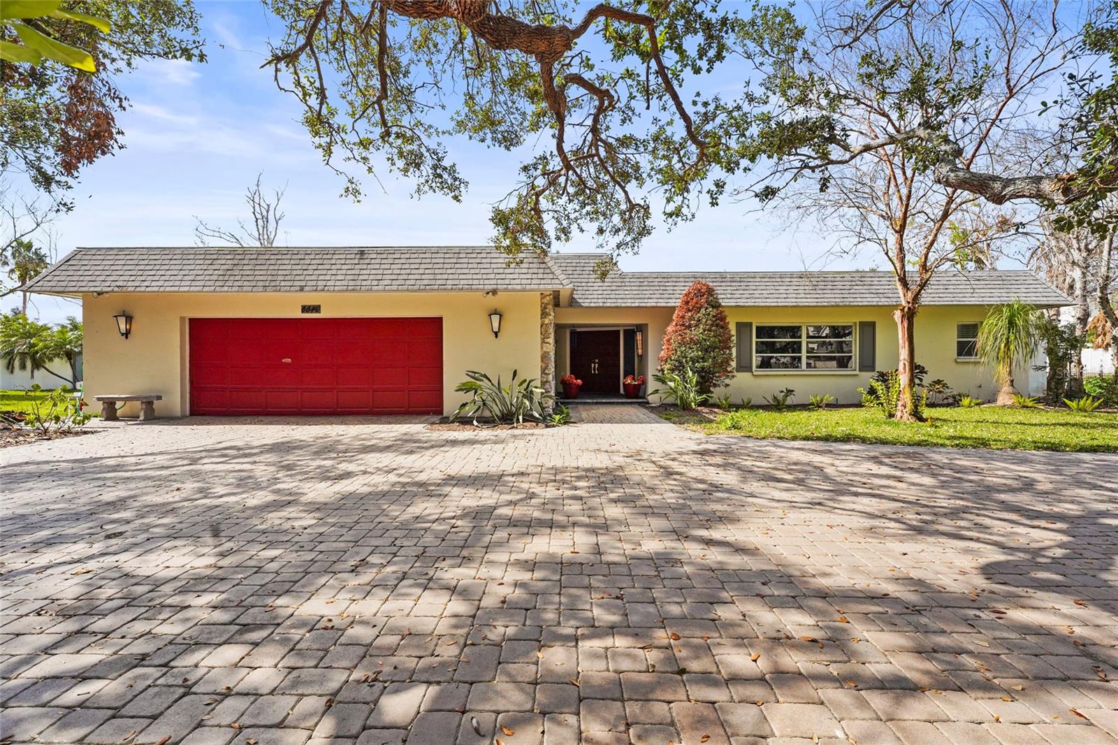 Single Family Residence