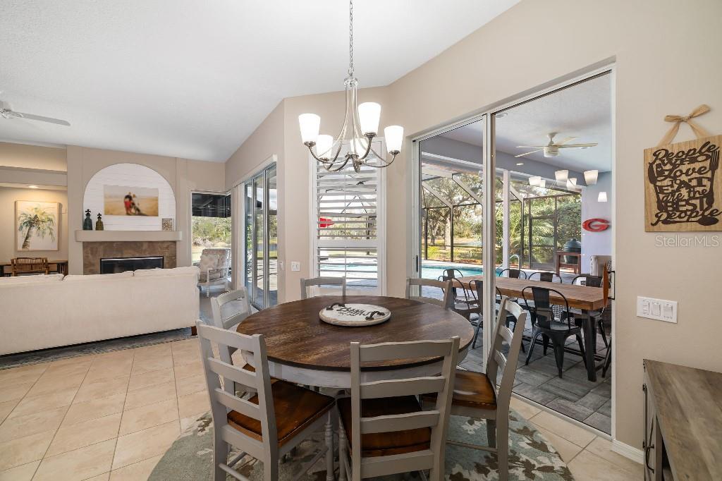 7185 N SERENOA DR photo 3