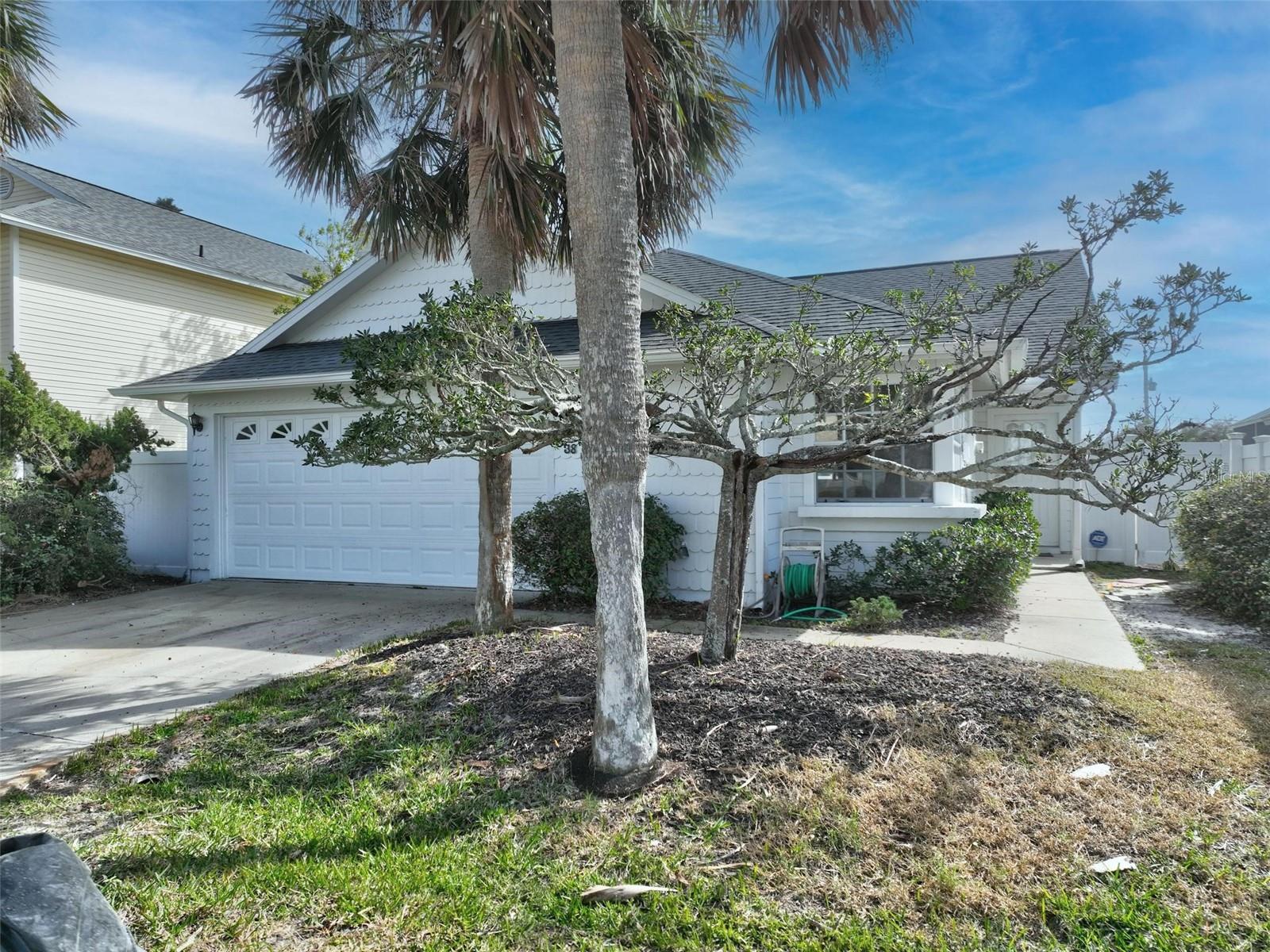 38 MEDFORD DR photo 4