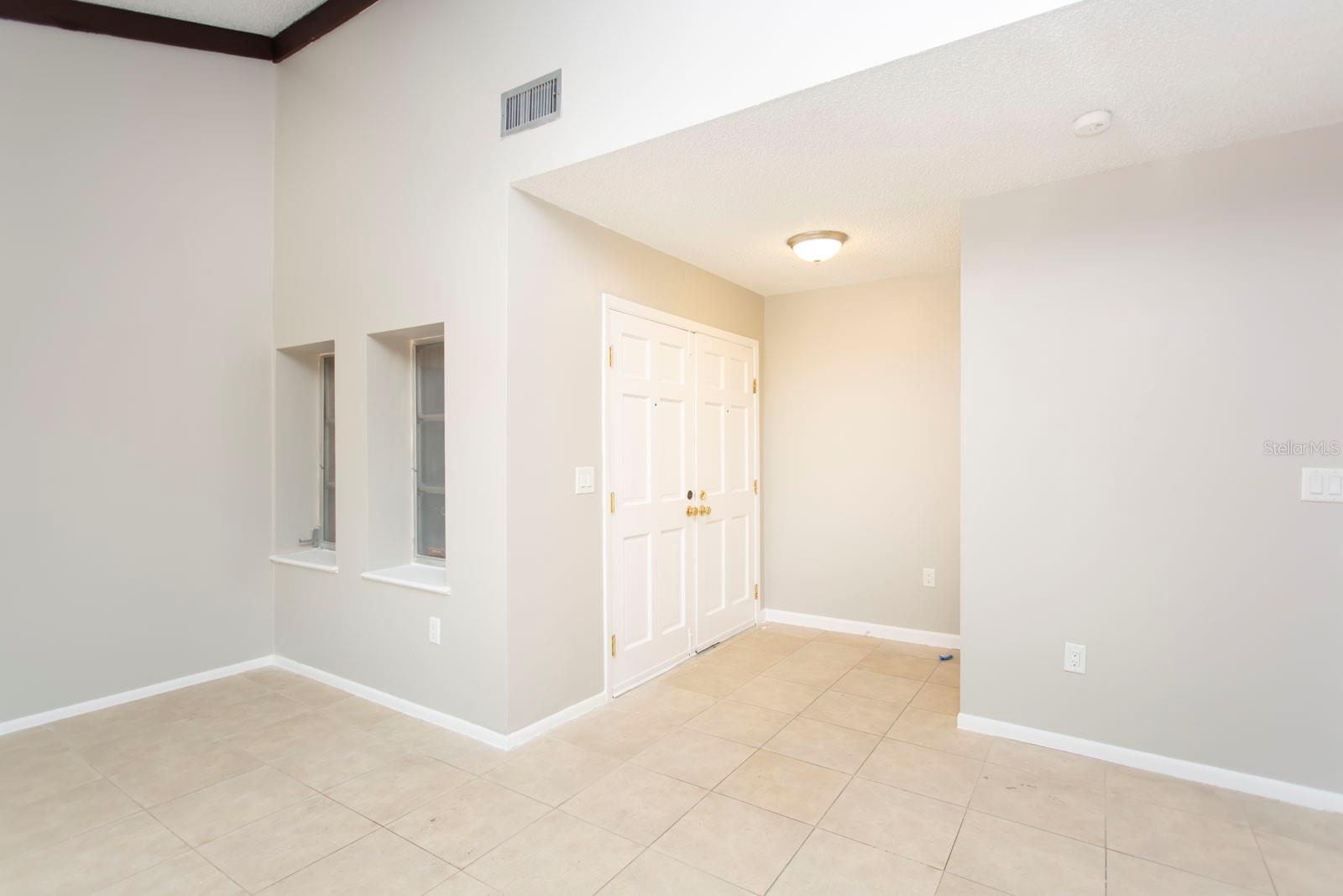 2101 SUNSET POINT RD #2706 photo 5