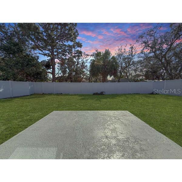 7138 ASHWOOD DR photo 2