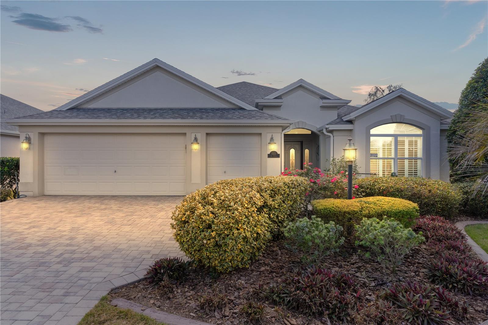 2022 ABORDALE LN photo 2