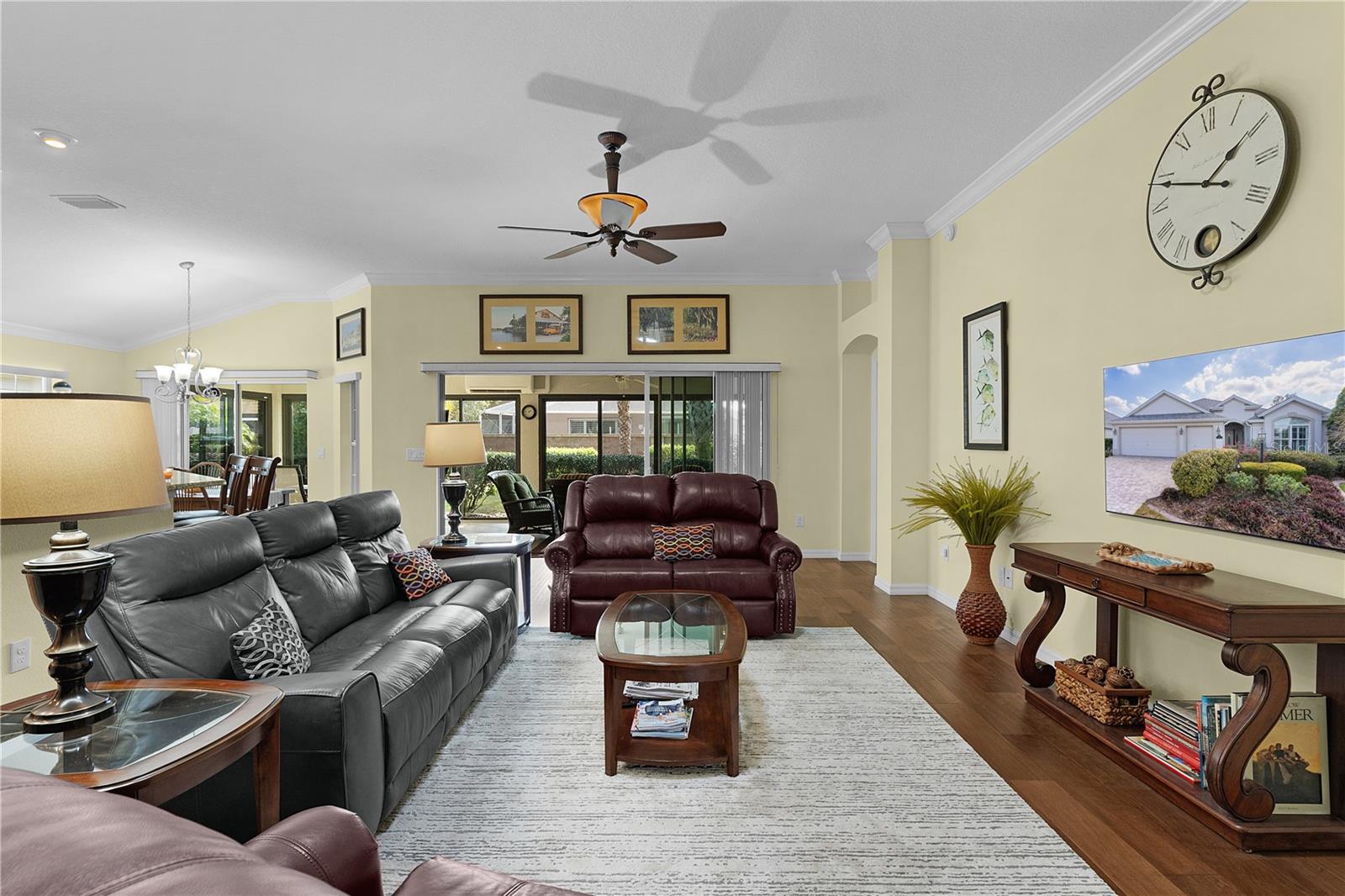 2022 ABORDALE LN photo 5