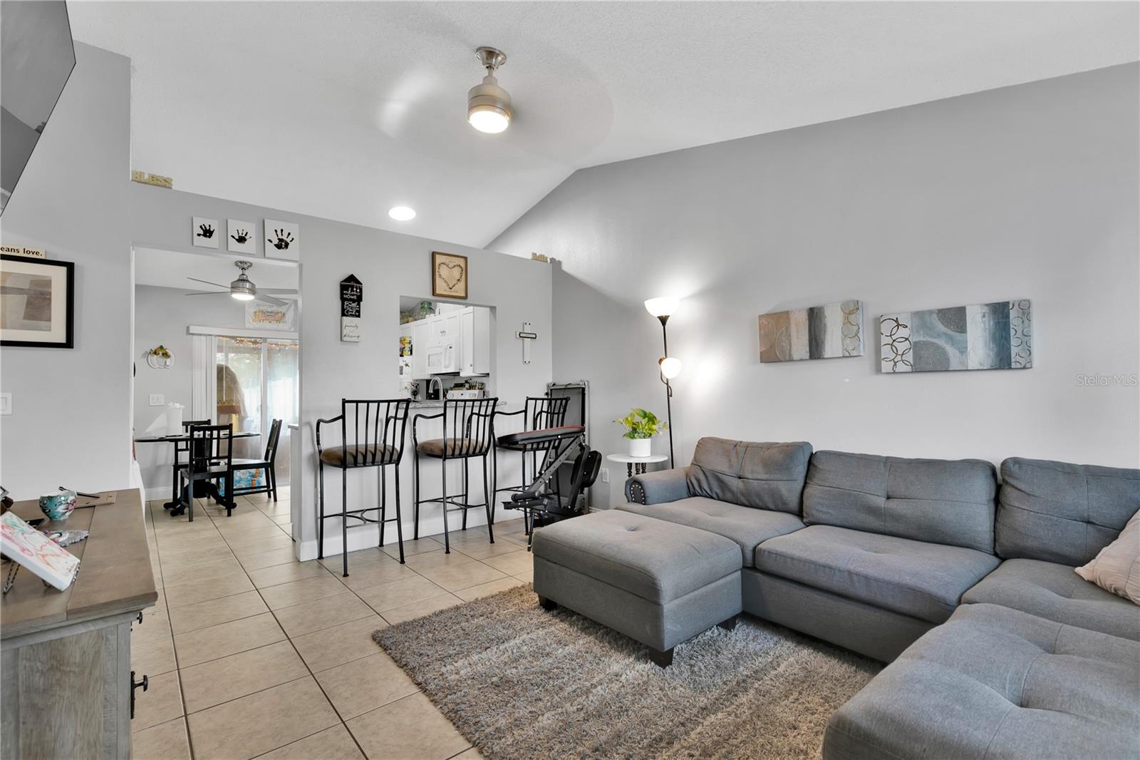2802 CORAL REEF DR photo 4