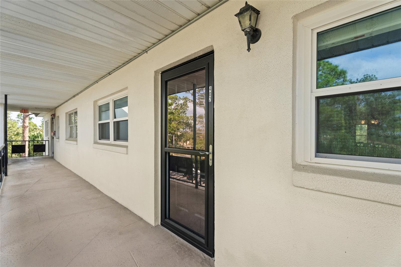 200 EL CAMINO DR #402 photo 2