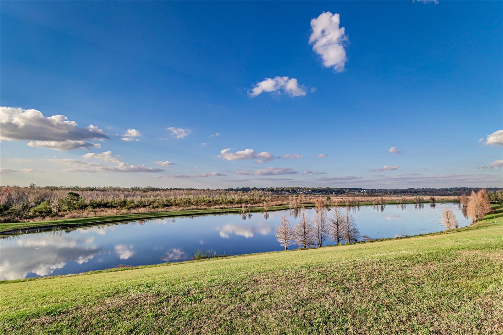 4002 SUNSET LAKE DR photo 2