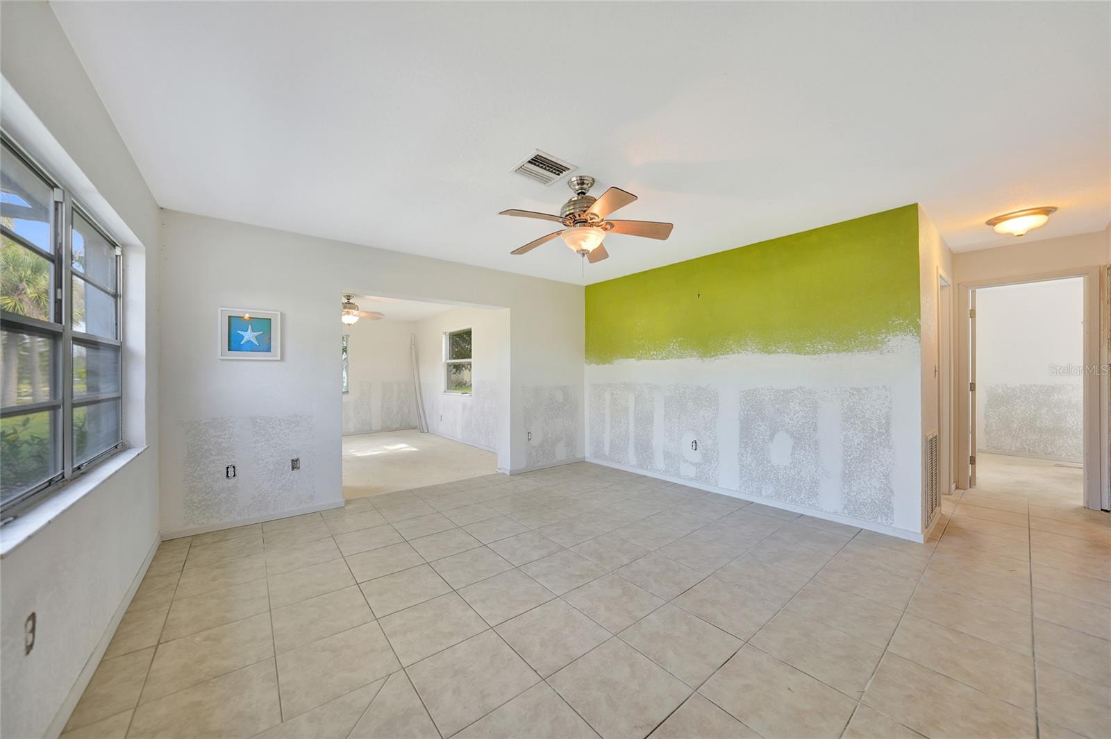 3615 SLEEPY HOLLOW LN photo 3
