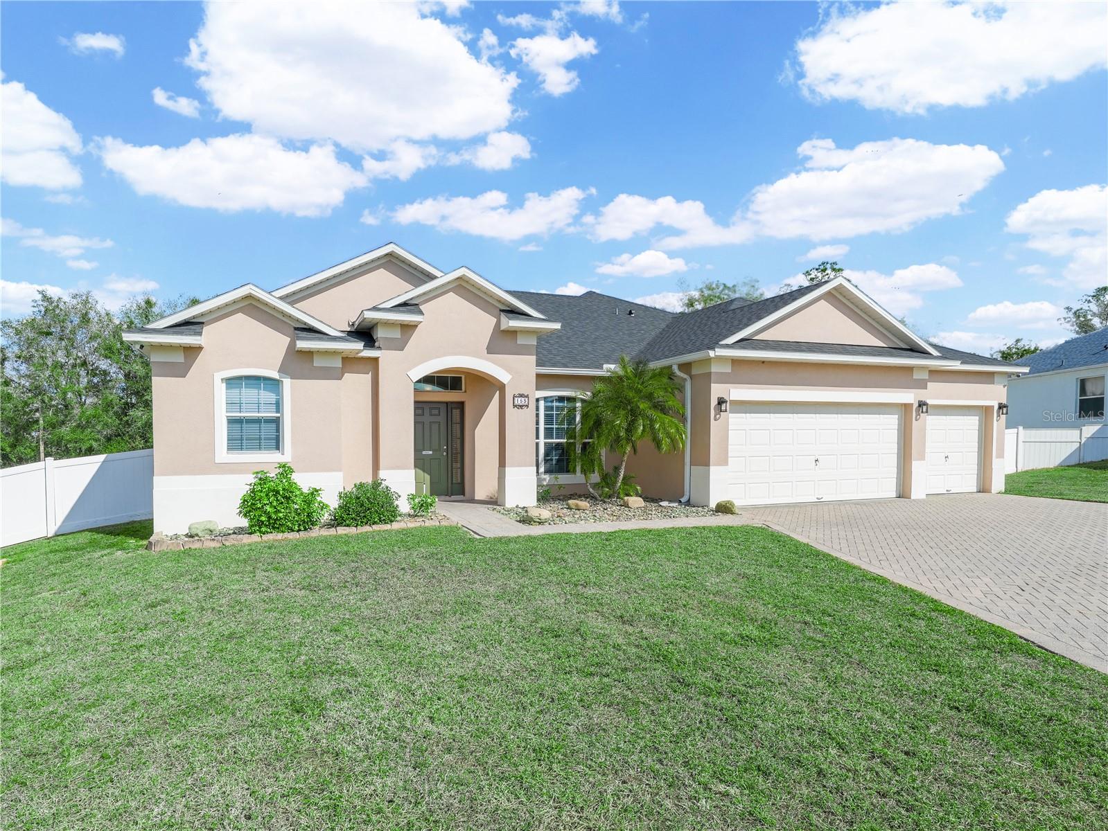 153 BROOKSHIRE DR photo 2