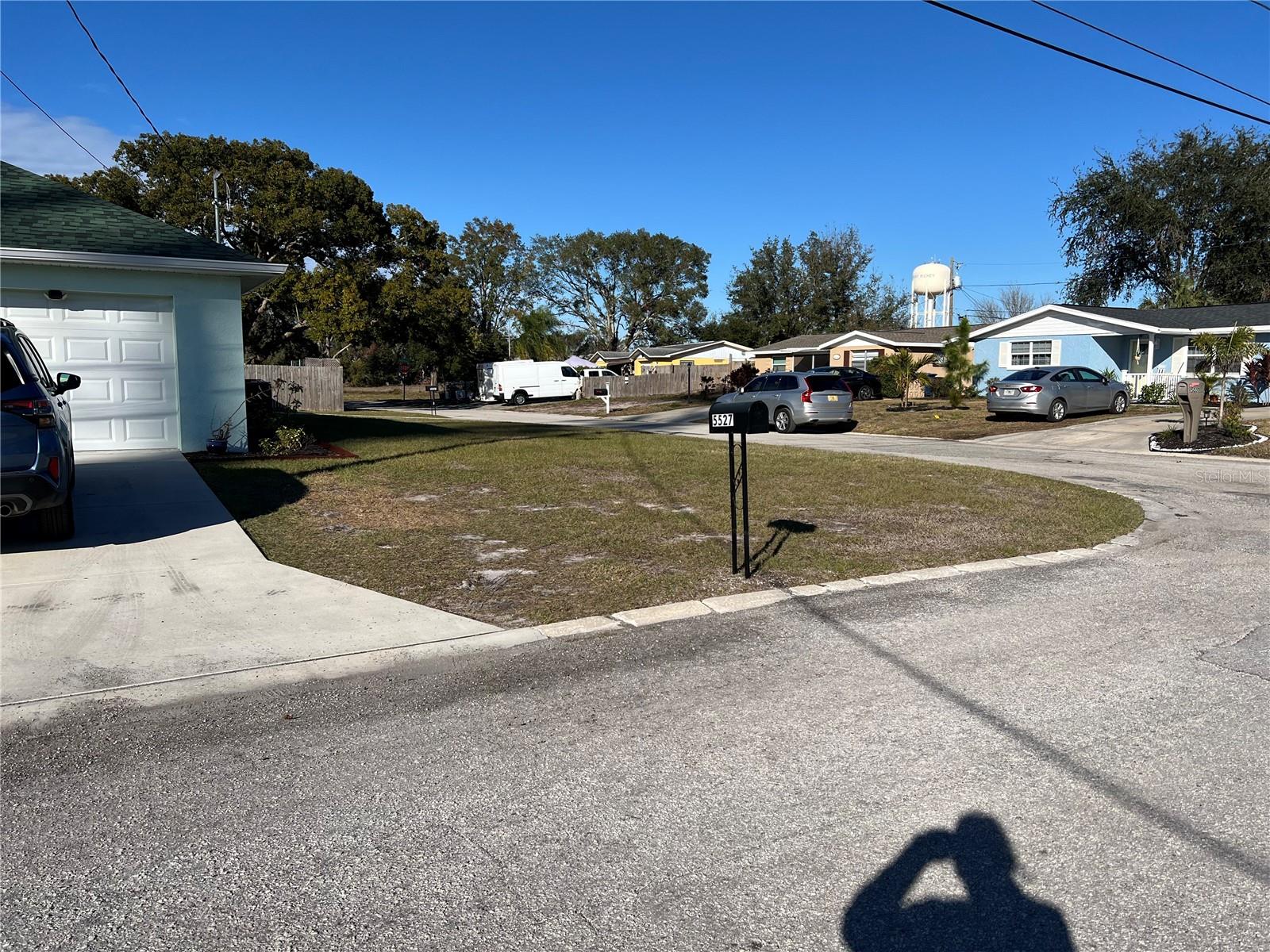 5023 MAGPIE DR photo 2