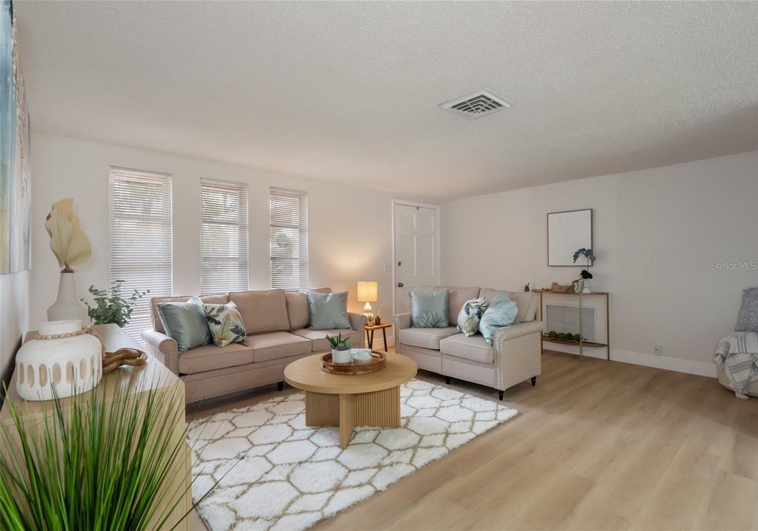 5155 NORFOLK CT photo 2