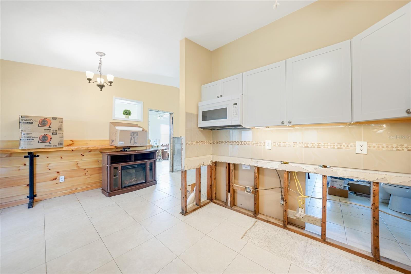 3120 WISTERIA PL photo 2