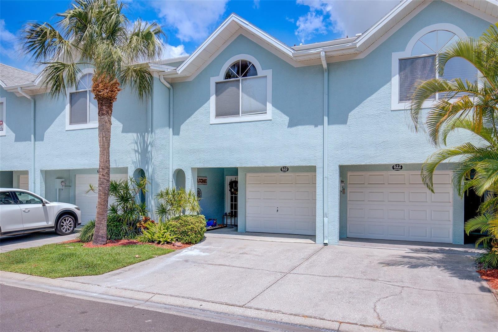 620 GARLAND CIR photo 2