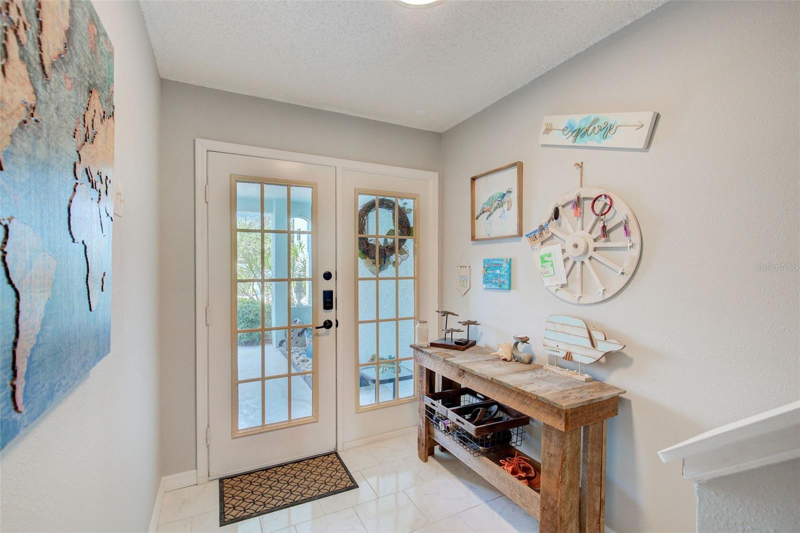 620 GARLAND CIR photo 3