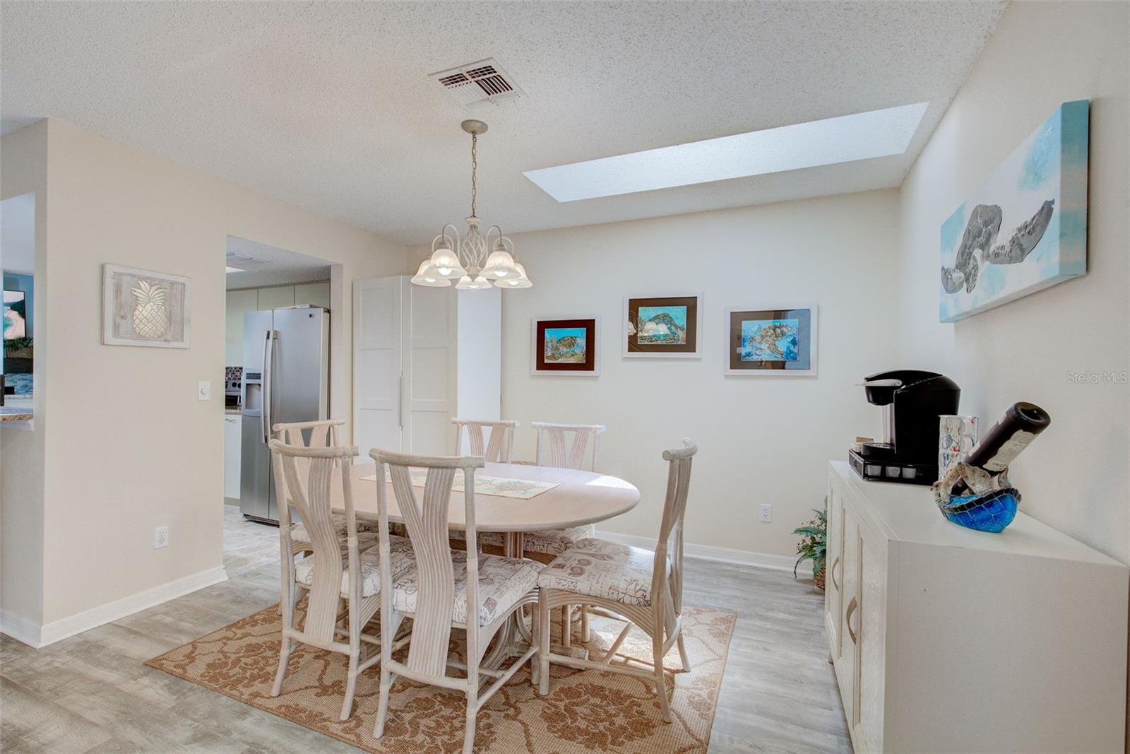 620 GARLAND CIR photo 5