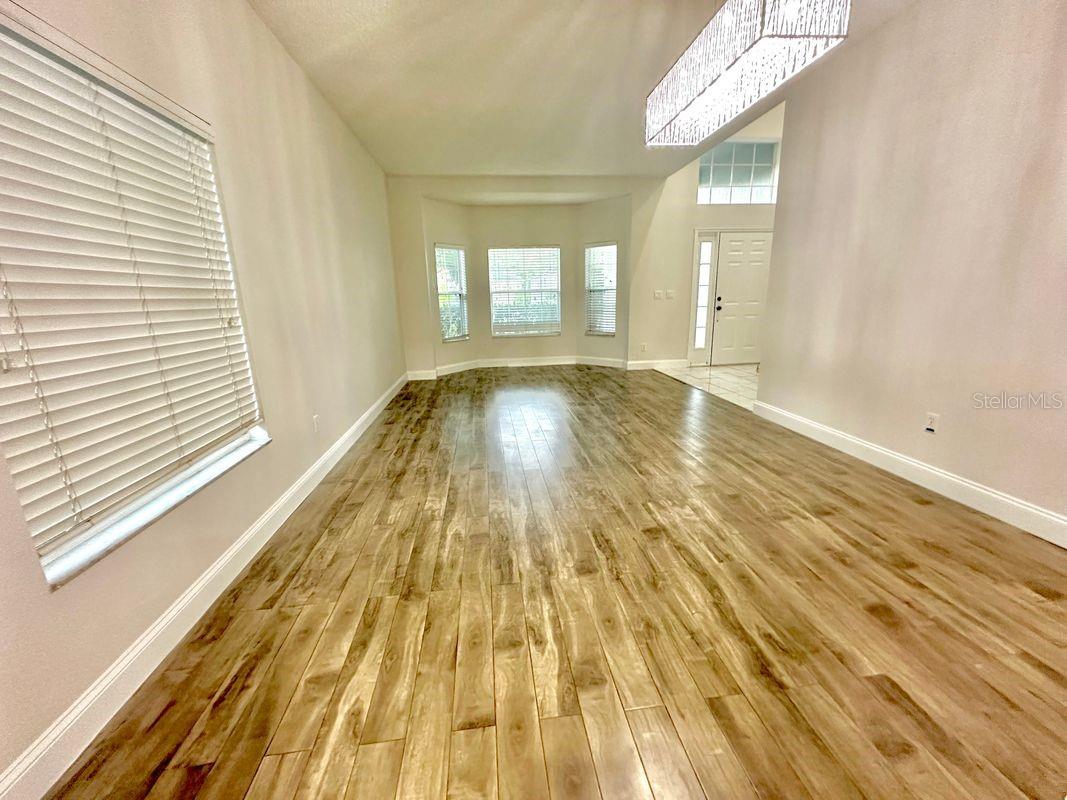 461 LAKEPARK TRL photo 4
