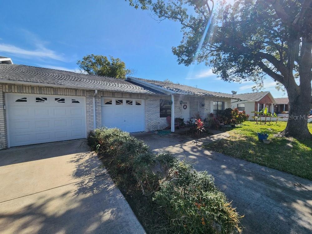 309 & 311 SEA HAWK CT photo 2
