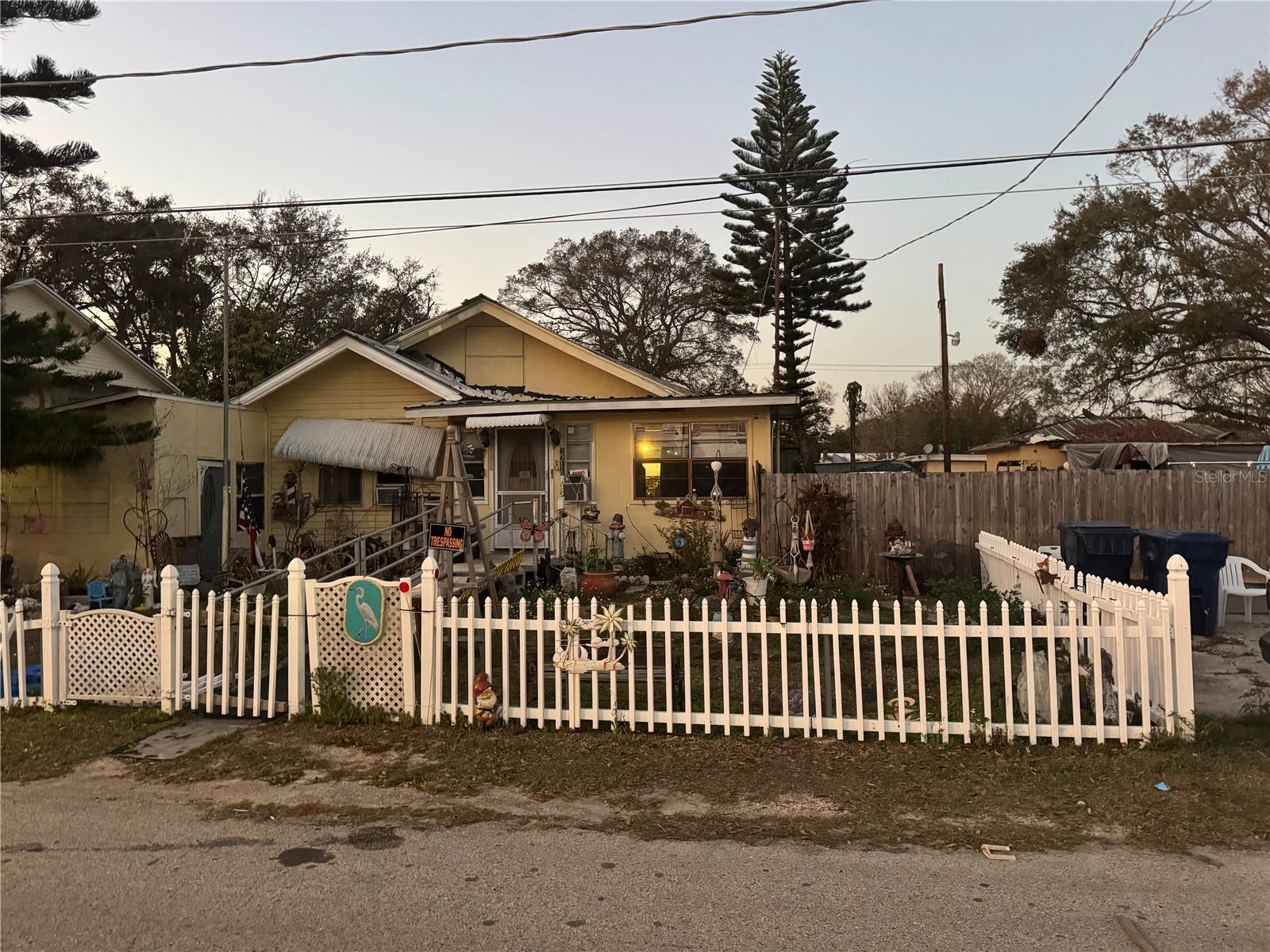 2216 SAXON ST — home for sale