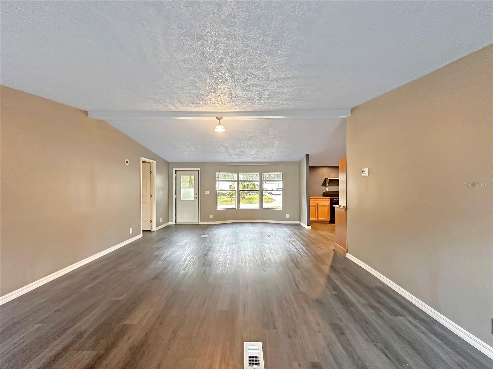 3860 NE 60TH CT photo 3
