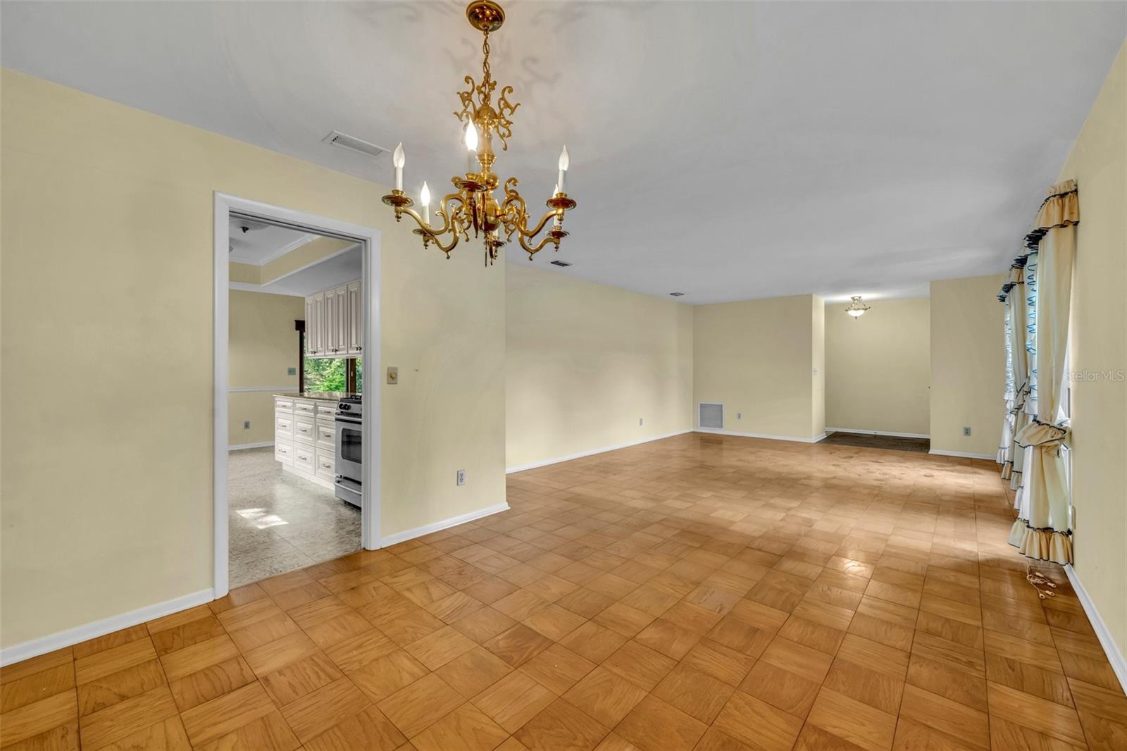 2642 TIERRA CIR photo 4