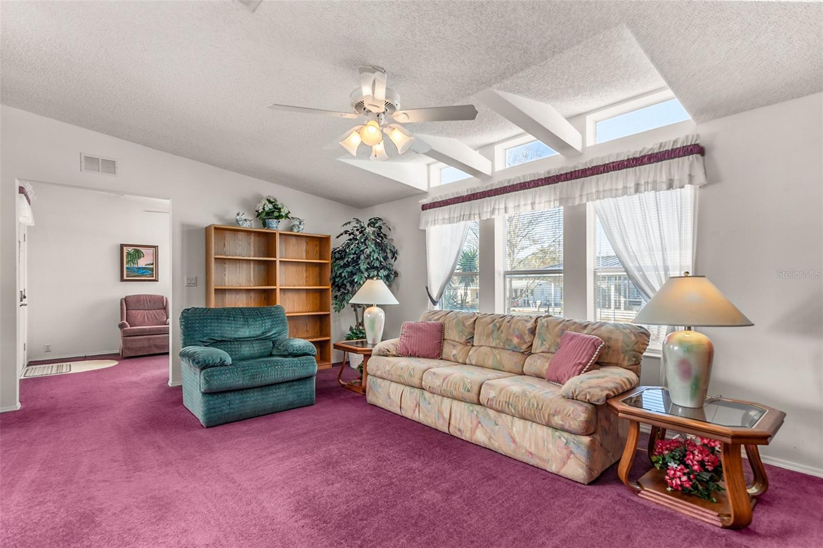 140 JACKSON PARK AVE photo 5