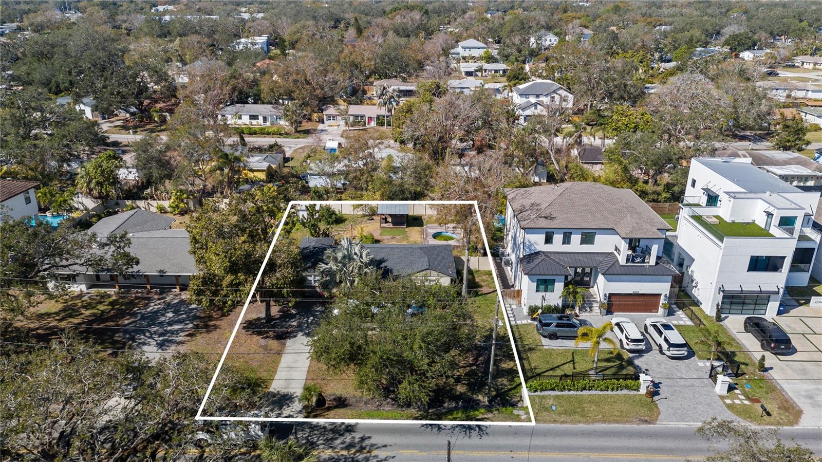 6223 BAYSHORE BLVD photo 2
