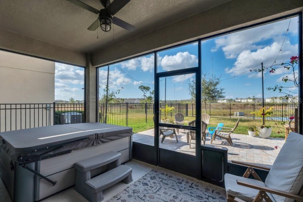 12515 HORSESHOE BEND DR photo 4