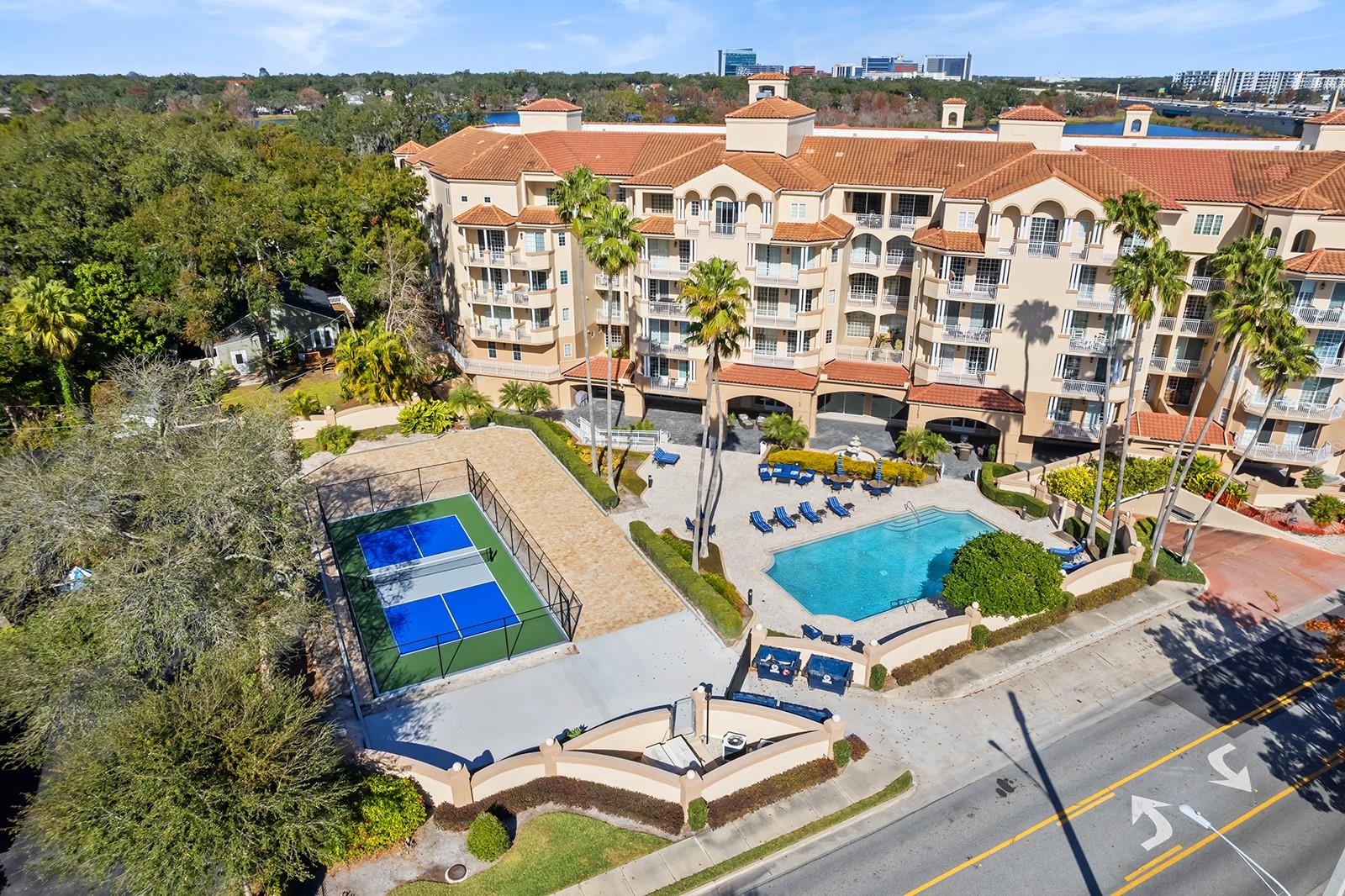 1110 W IVANHOE BLVD #5 photo 2