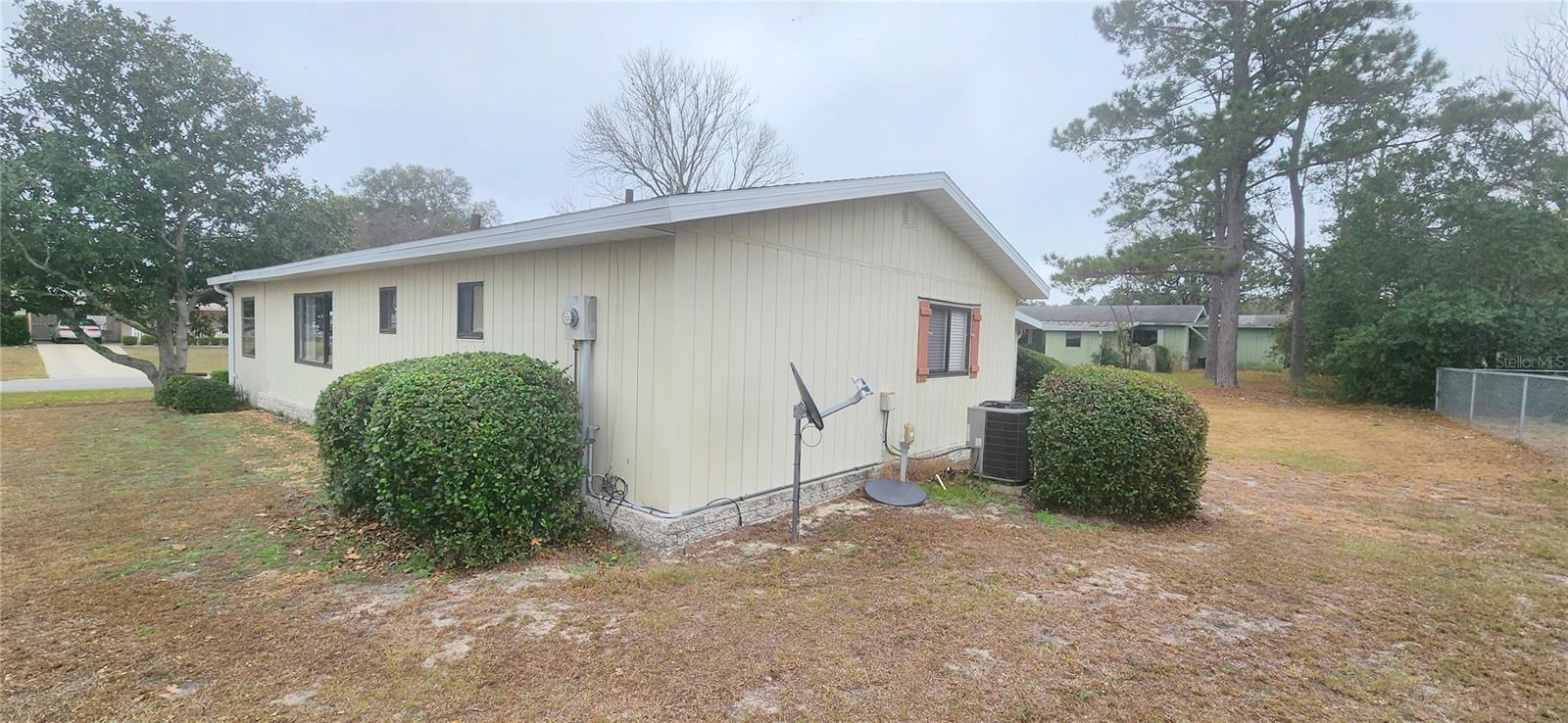 10060 SW 93RD AVE photo 3
