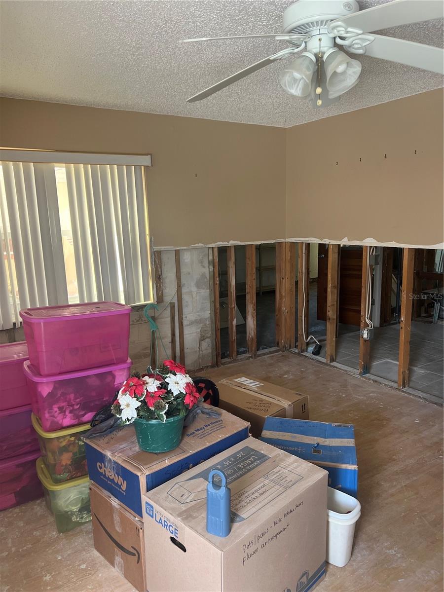 4929 HAZNER ST photo 5